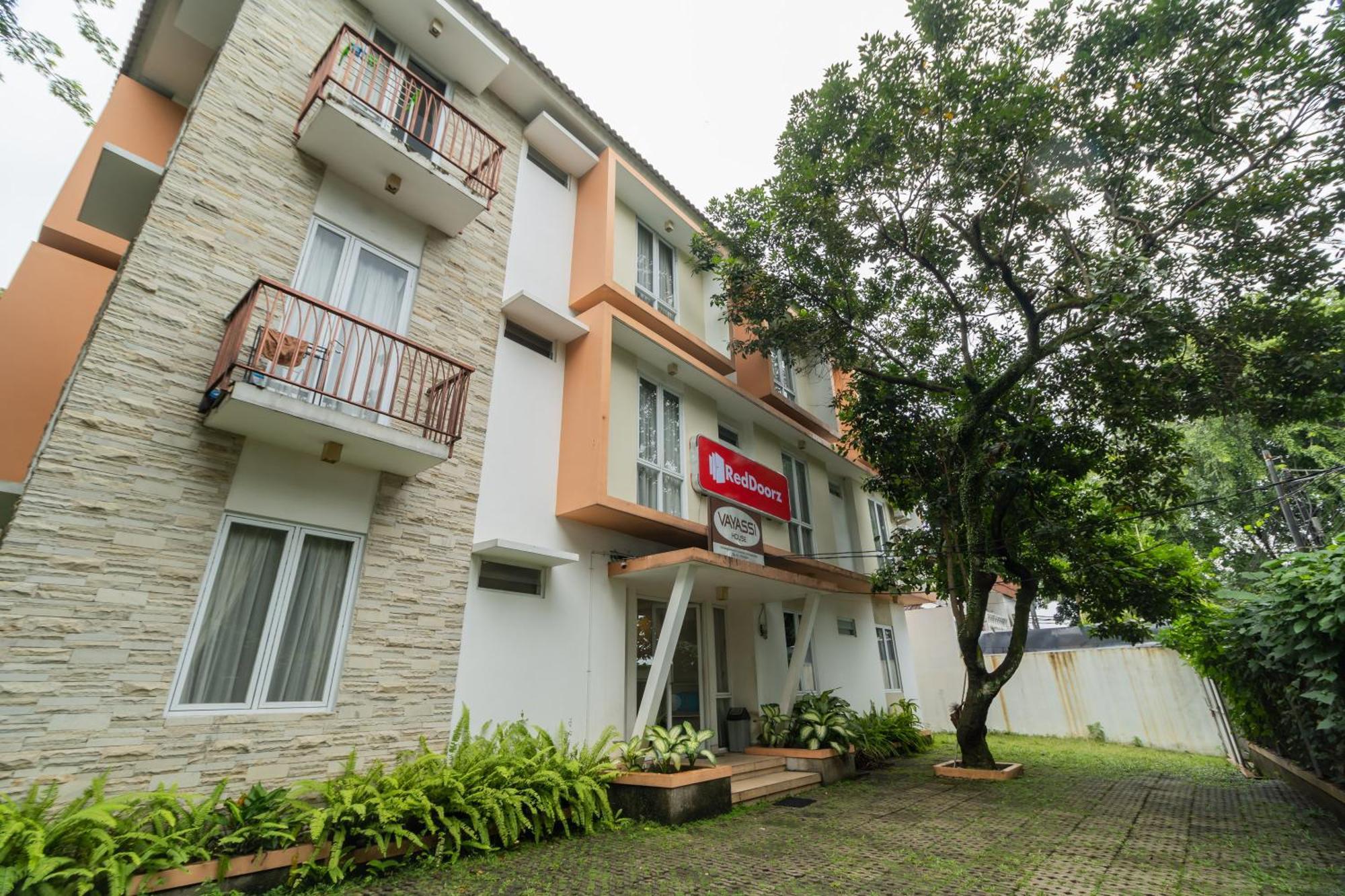 Reddoorz Syariah Near Prasetya Mulya Cilandak Campus Jakarta